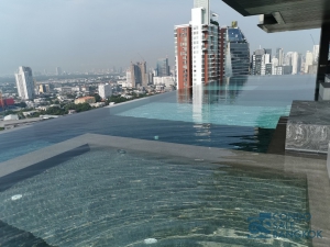 Condo for rent at RHYTHM Ekkamai Sukhumvit 63,  2 bedrooms 2 bath 71 sqm. Only 3 minute walk to BTS Ekamai.