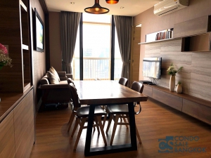 Park 24 for rent with high floor, 2 BR 60 Sqm. Amazing view Benjasiri Park View, Corner Room , Close to BTS Phrom Phong.