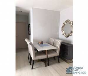 Life Pinklao condo for SALE, 2 BR  58 Sq.m. with high floor, great view, Just a few steps walk to MRT Bang Yi Khan.