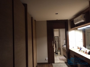 Condo for SALE, at Sukhumvit 59, 3 bedrooms 4 bathrooms 295 sqm. Close to BTS Thonglor.