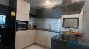 Fullerton Sukhumvit condo for rent at Sukhumvit Road, 3 bedrooms 132 sqm. walk to Thonglor BTS and Ekamai BTS.