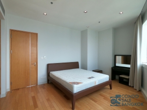 Condo for rent at Sukhumvit 16-22, 2 Bedrooms 2+1 Bathrooms 122.73 sq.m.