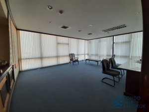 Office space for sale at Chong Nonsi, 1,057.47 Sq.m.