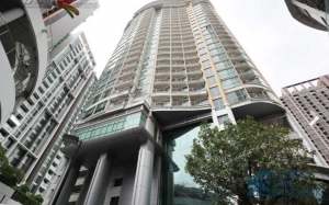 Fully furnished condo Le Luk for sale near BTS. Very high floor 48.92 sq.m. 1 bedroom. Good price
