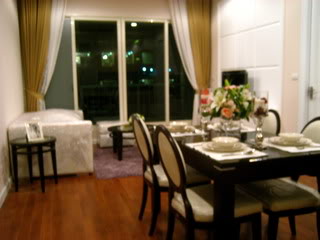 Fully furnished 1 bedroom condo for sale in Bangkok near Central Chidlom Chidlom. Nice residential area.