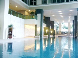 The Address Chidlom for sale in Bangkok. 56 sq.m. 1 bedroom fully furnished. Luxury compound and nice neighborhood.