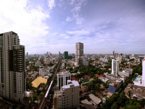 Brand New Condo down payment sale in Bangkok Sukhumvit 26 Size 51.79 sq.m. 1 bedroom. Unfurnished. Conrer unit & High floor. 180 m. to Prompong BTS