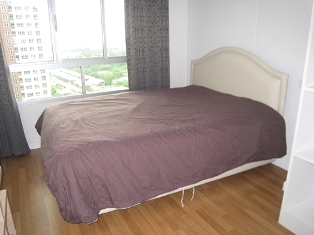 Fully furnished 2 bedrooms size 72 sq.m. at LPN Praram 9 condo for sale in Bangkok Thailand. Easy access