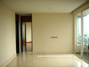 Brandnew condo for sale in Bangkok Sathorn 