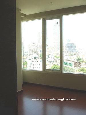 Brandnew condo for sale in Bangkok Sathorn 