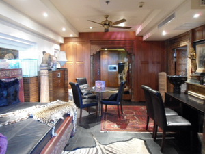 Condo for sale in Bangkok Silom area. Very high floor 1 bedroom 94.97 sq.m. Unfurnished. Nice city view. Easy access to BTS & shops.