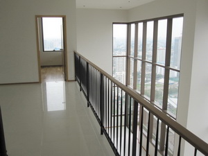 PENTHOUSE Brandnew Condo for sale in The Emporio Place 3+1 bedrooms 234 sq.m. Duplex style, Bright and Best View. GOOD DEAL!!!