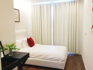 New condo for sale in 15 Sukhumvit Residences Bangkok. 2 bedrooms 89.88 sq.m. Tastefully furnished.