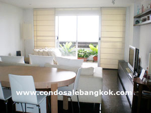 2 bedroom 133 sq.m. condo for sale in Bangkok Sukhumvit 39. Walk to Supermarket.