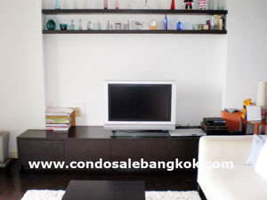 2 bedroom 133 sq.m. condo for sale in Bangkok Sukhumvit 39. Walk to Supermarket.