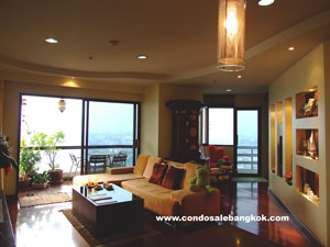 Riverside 2 bedrooms 165 sq.m. condo for sale in Bangkok Rama3. Spetacular view.