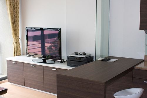 Brand new condo for sale in Bangkok. Walk to Lumpini Park. 1 bedroom 45 sq.m.