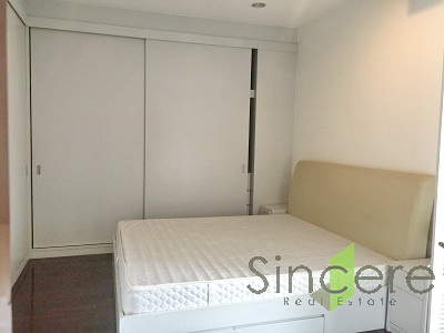 Only 89K/sqm f/f in THONGLOR area Bangkok!!!  GOOD DEAL & BEST PRICE !!! Perfect Spacious 2 bedrooms condo for sale in Thonglor 138 sq.m. condo for sale in Bangkok. Fully furnished. Nice resident area.