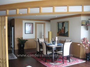 condo for sale Bangkok in Sathorn-Narathiwas 175 sq.m. 3 + 1 bedrooms