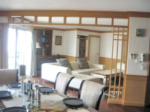 condo for sale Bangkok in Sathorn-Narathiwas 175 sq.m. 3 + 1 bedrooms