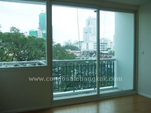 Unfurnished Condo for Sale in Bangkok Sukhumvit 23 Wind Condo. Brandnew 54 sq.m. 1 bedroom. Bright and good ventilation.