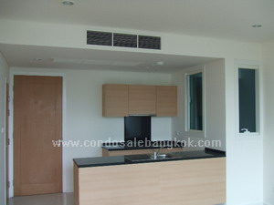 Unfurnished Condo for Sale in Bangkok Sukhumvit 23 Wind Condo. Brandnew 54 sq.m. 1 bedroom. Bright and good ventilation.