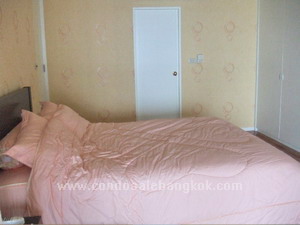 1 big bedroom 83.8 sq.m. Very high floor