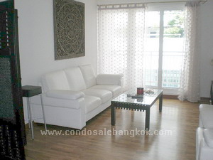 Condo for sale in Bangkok Good price. Nice & peaceful location. 2 bedrooms. Easy to Asok BTS