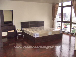 spacious one bedroom 90 sq.m. Nice view