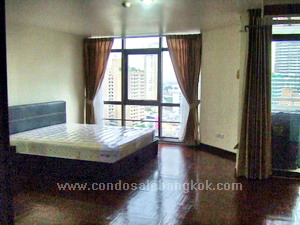 spacious one bedroom 90 sq.m. Nice view