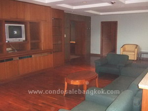President Park condo for sale 3 bedrooms in Sukhumvit 24. Prompong BTS