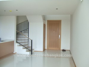 The  Empire Place Sathorn condo for sale. 2 bedrooms Duplex.