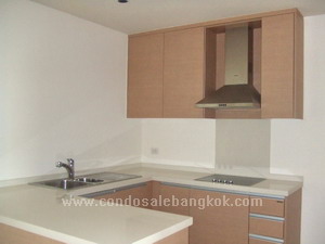 The Empire Place Sathorn condo for sale. Prime Sathorn area 2 bedrooms