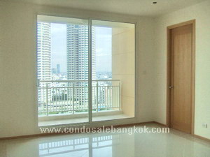 Good price in Empire Place sathorn condo. 2 bedrooms. Walk to BTS