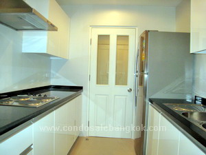 Siri Residence for sale 2bedrooms High floor. Walk to Prompong BTS & Emporium