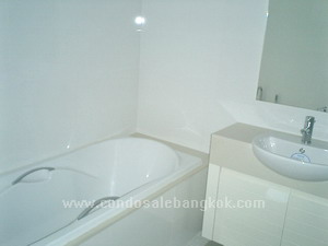 Siri Residence for sale 2bedrooms High floor. Walk to Prompong BTS & Emporium