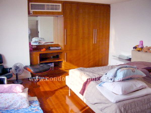 President Park condo for sale in Bangkok Sukhumvit 24. Total 223 sq.m. 3 bedrooms