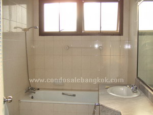 3 bedrooms condo for sale in Sukhumvit 53