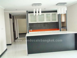 Only 36,303 Baht/sq.m. 3 bedrooms 303 sq.m