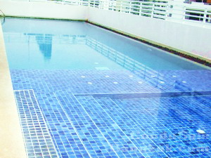 Condo for sale in Bangkok between Nana & Asok BTS 2 bedrooms 75 sq.m. High floor in lowrise building