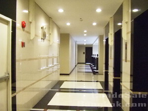 Condo for sale in Sukhumvit Bangkok 114 sq.m. 3 bedrooms 3 bathrooms Fully furnished. High ceiling .Walk to Asok BTS & Sukhumvit MRT