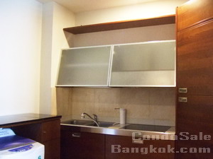 Condo for sale in Sukhumvit Bangkok 114 sq.m. 3 bedrooms 3 bathrooms Fully furnished. High ceiling .Walk to Asok BTS & Sukhumvit MRT