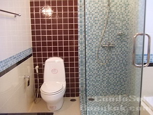 Condo for sale in Sukhumvit Bangkok 114 sq.m. 3 bedrooms 3 bathrooms Fully furnished. High ceiling .Walk to Asok BTS & Sukhumvit MRT