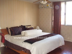 Expat moving! Renovated. 3 bedrooms 2 bathrooms 129 sq.m. Efficient layout. Nice view and full facilities. Very peaceful of residential area of Sukhumvit 39