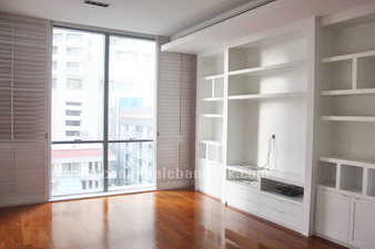 Condo for sale in Sukhumvit Bangkok. Exclusive Domus Condo. 102 sq.m. 2 bedrooms 2 bathrooms.