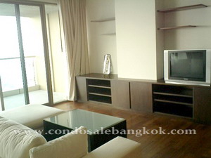 Luxury condo for sale in Sukhumvit Bangkok nearby Asok BTS. Luxury building and nice view 183 sq.m. 3 bedrooms. Very nice building.