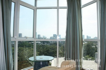 Gorgeous PentHouse Sukhumvit39 Etraordinary decoration. Special with 5 meters high ceiling. 4 bedrooms. Big balcony and Nice greenery view!
