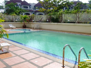 Condo for sale in Bangkok Sukhumvit 63 Ekamai4 near Big C Market 2 bedrooms 133.95 sq.m. 2 bedrooms 3 bathrooms. Tastefully decorated.