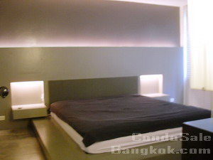 Condo for sale in Bangkok Sukhumvit 53 Cozy 1 bedroom 67 sq.m. in nice neighborhood. Walk to Thonglor BTS