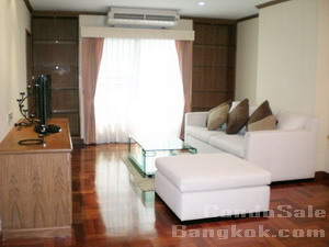 Condo for sale in Sukhumvit 11. comfortable 2 bedrooms 2 bathrooms 108 sq.m. Furnished